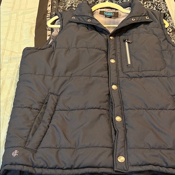 Cody James Stylish Black Puffer Vest - Picture 3 of 8